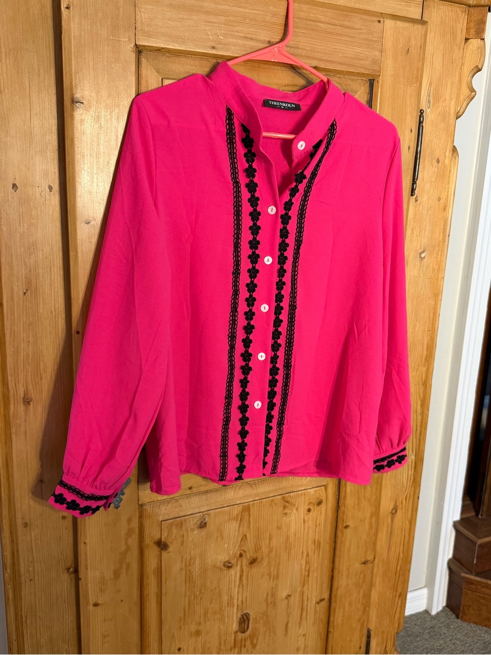 Theenkoln Hot Pink Button-Front Blouse with Black Lace Accents Sz Med